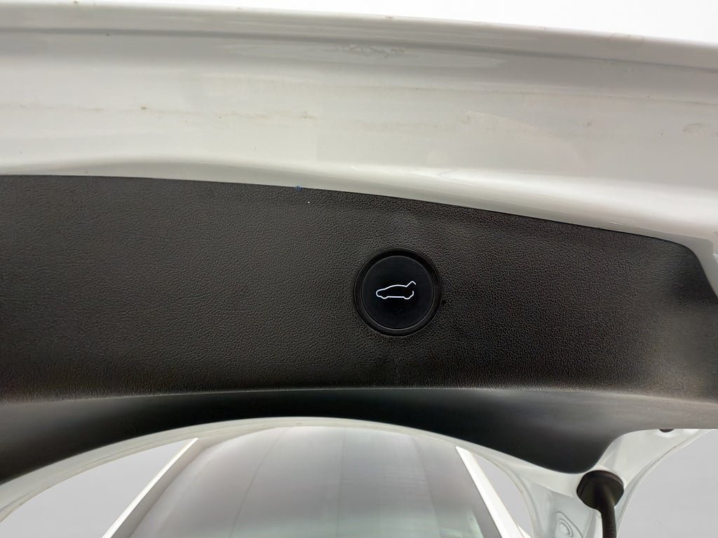 Vehicle Image 26