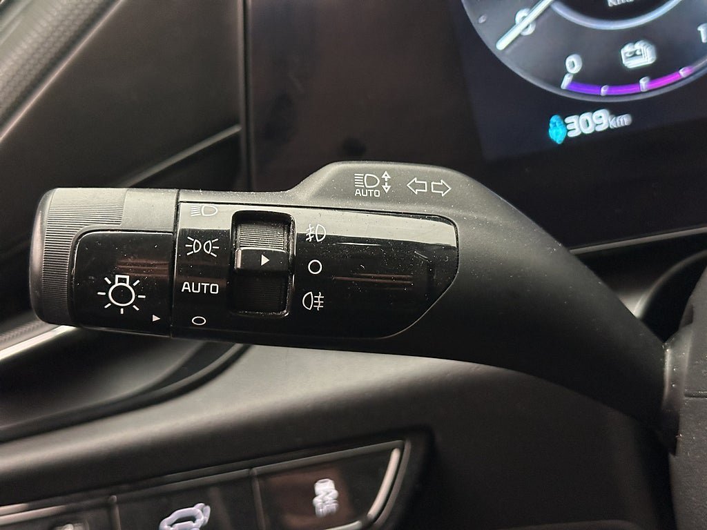 Vehicle Image 29