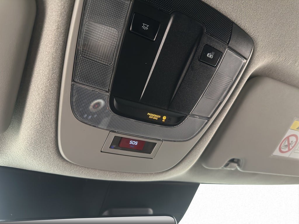 Vehicle Image 32