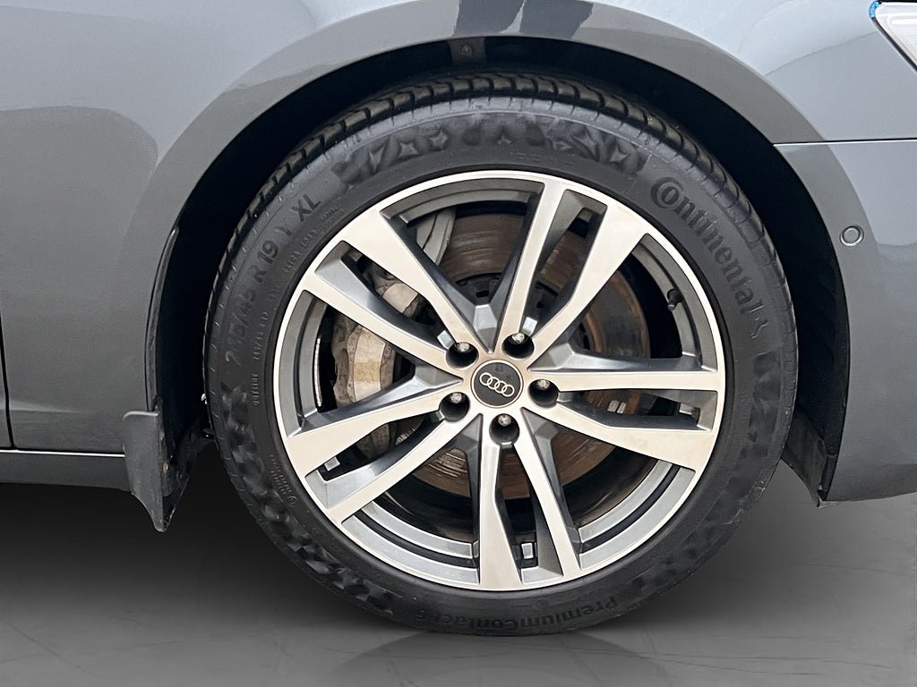 Vehicle Image 35