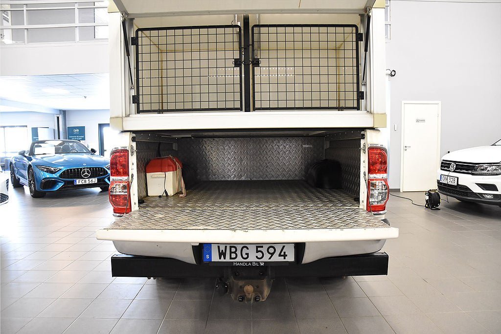 Vehicle Image 21