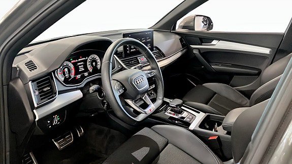 Vehicle Image 25