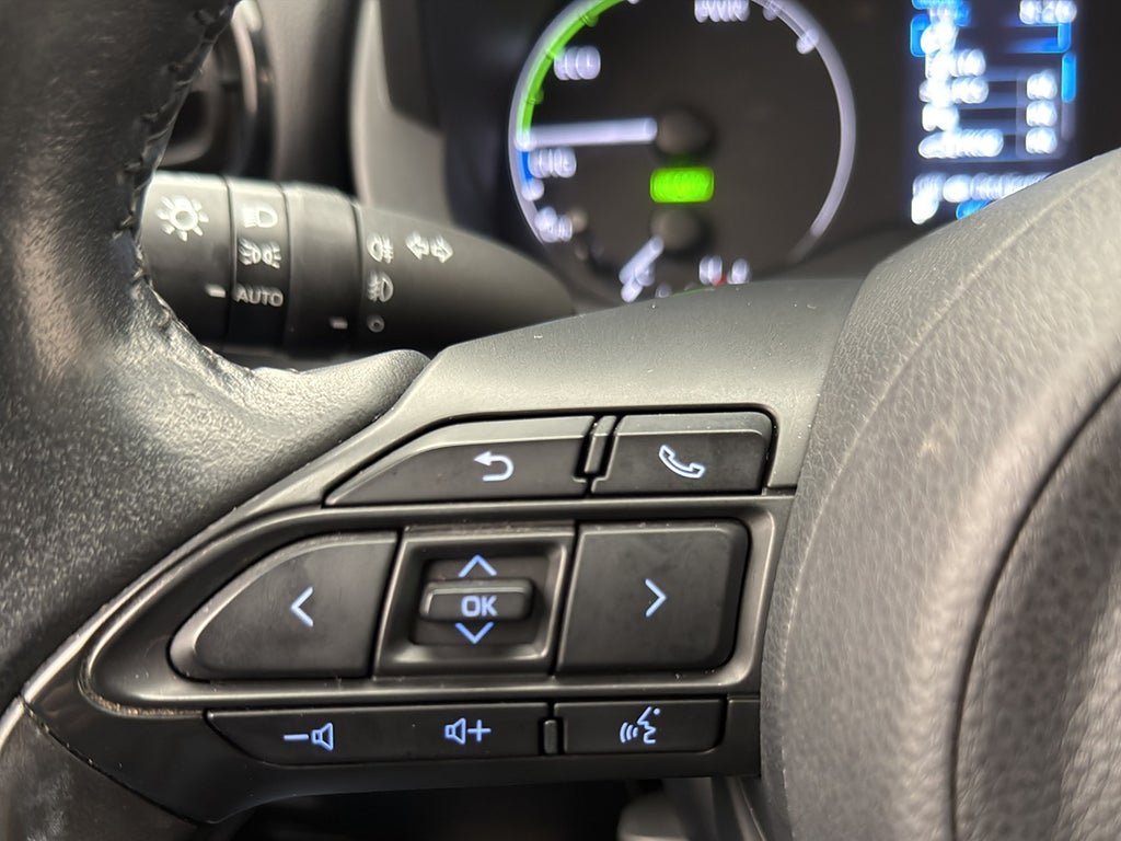 Vehicle Image 15