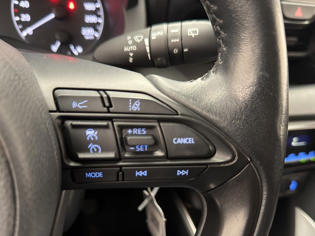 Vehicle Image 17