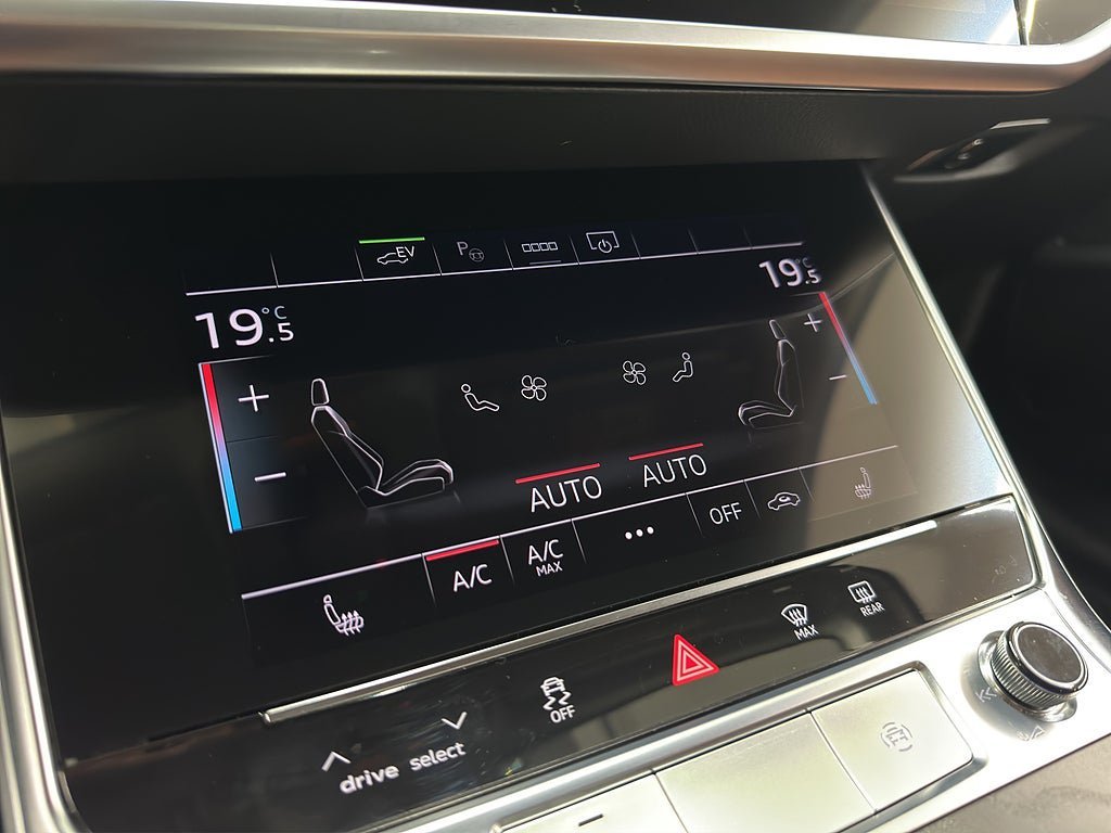 Vehicle Image 28