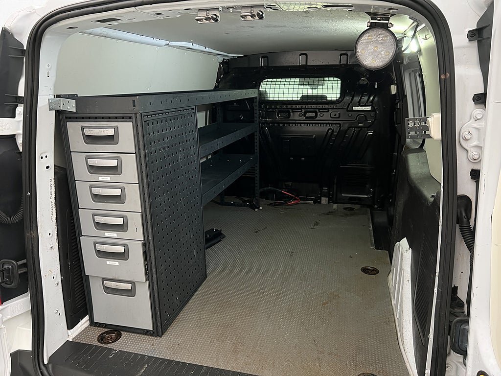 Vehicle Image 13