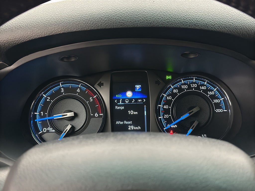 Vehicle Image 21