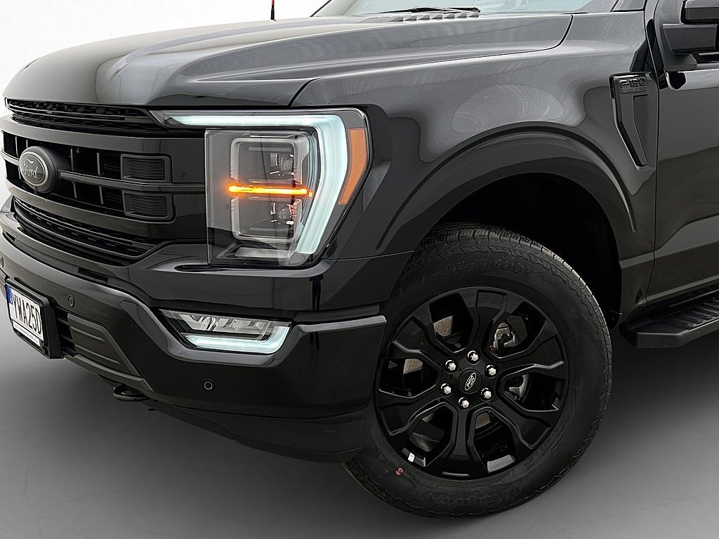 Vehicle Image 10