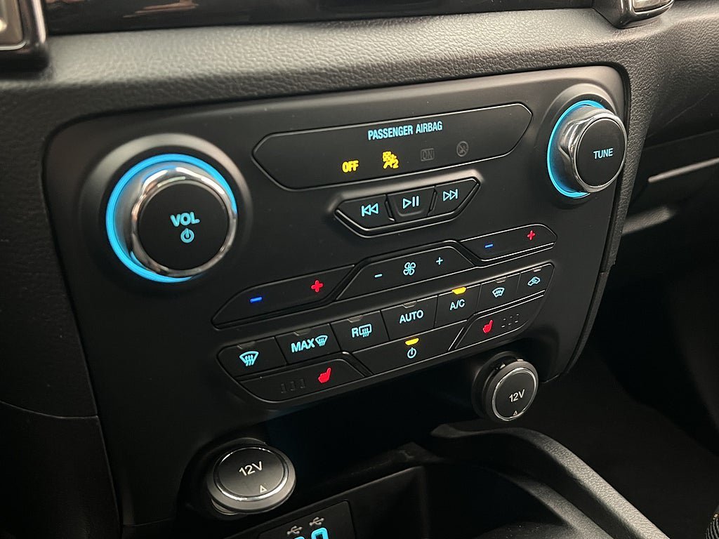 Vehicle Image 28