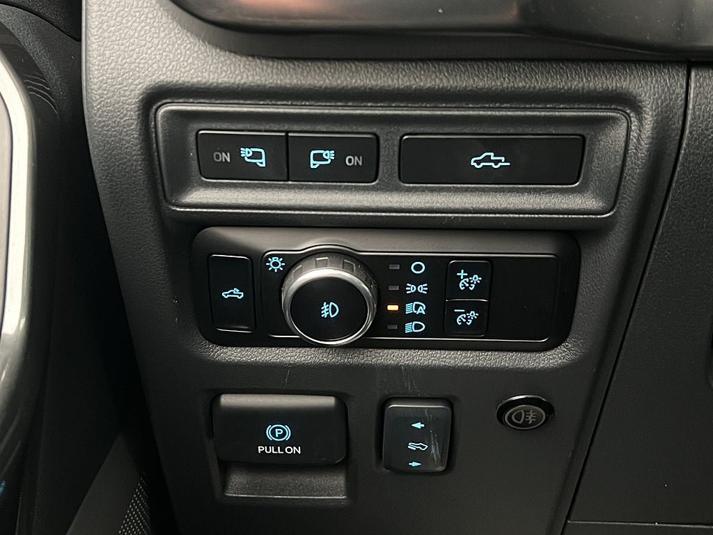 Vehicle Image 17