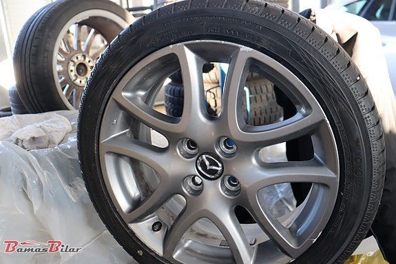 Vehicle Image 19