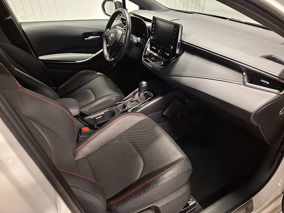 Vehicle Image 14
