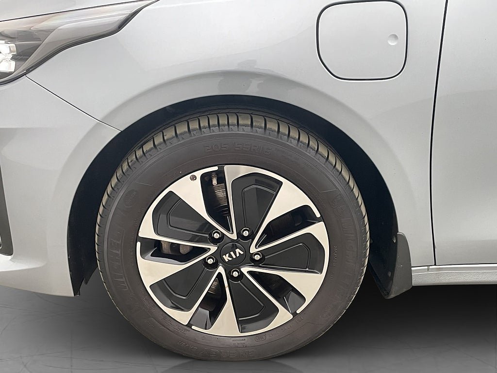 Vehicle Image 29