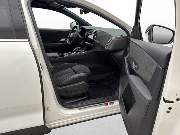 Vehicle Image 27