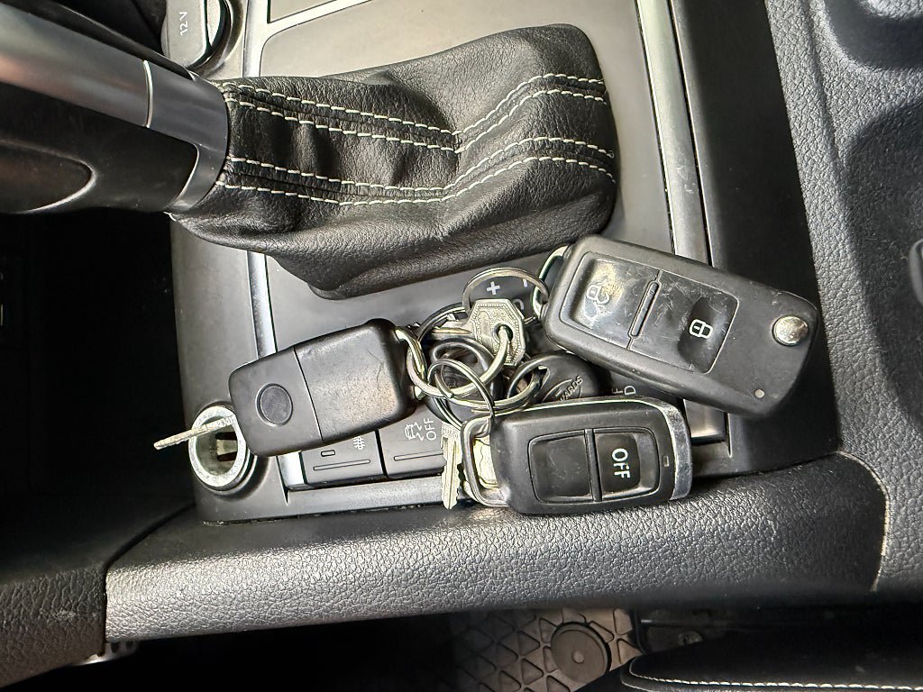 Vehicle Image 21