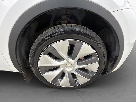 Vehicle Image 33