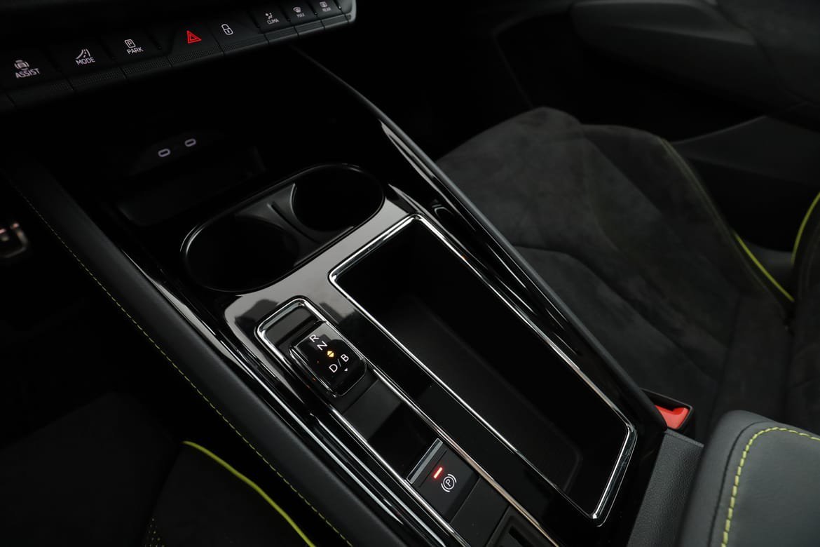 Vehicle Image 28