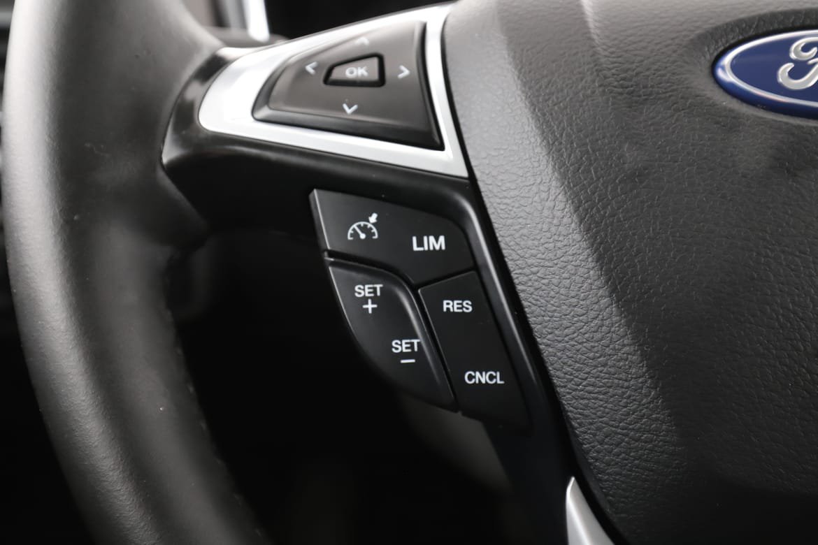 Vehicle Image 37
