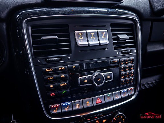 Vehicle Image 26