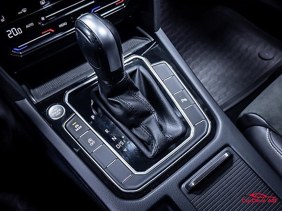 Vehicle Image 28