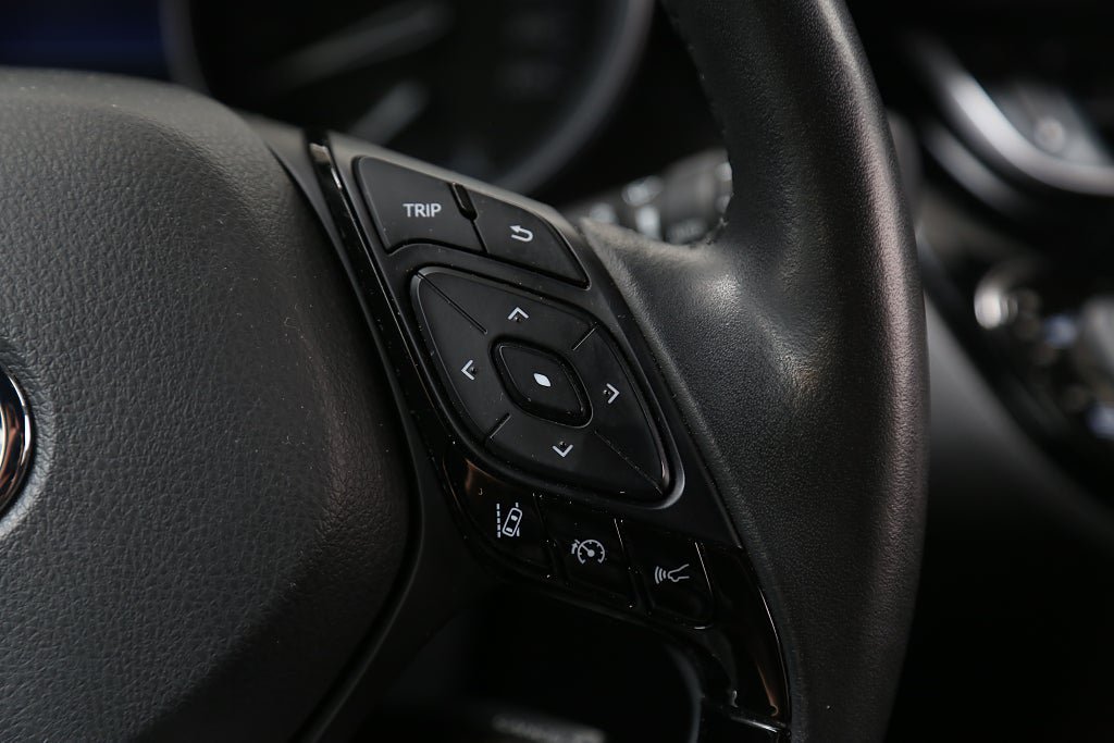 Vehicle Image 17