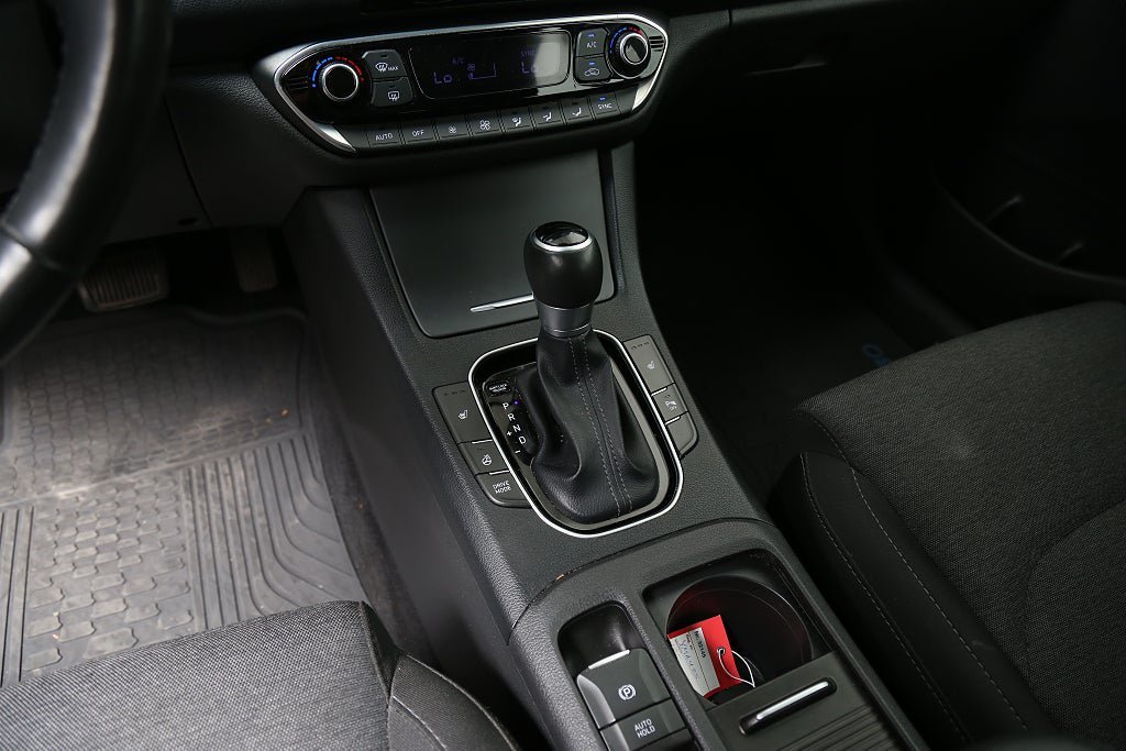 Vehicle Image 23