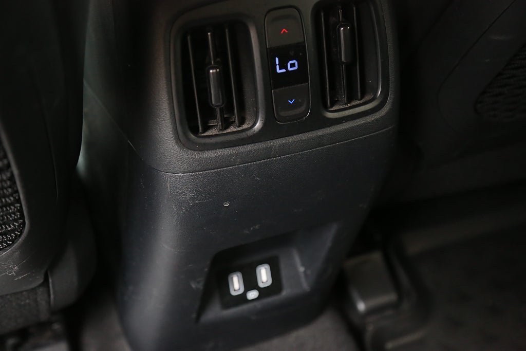 Vehicle Image 27