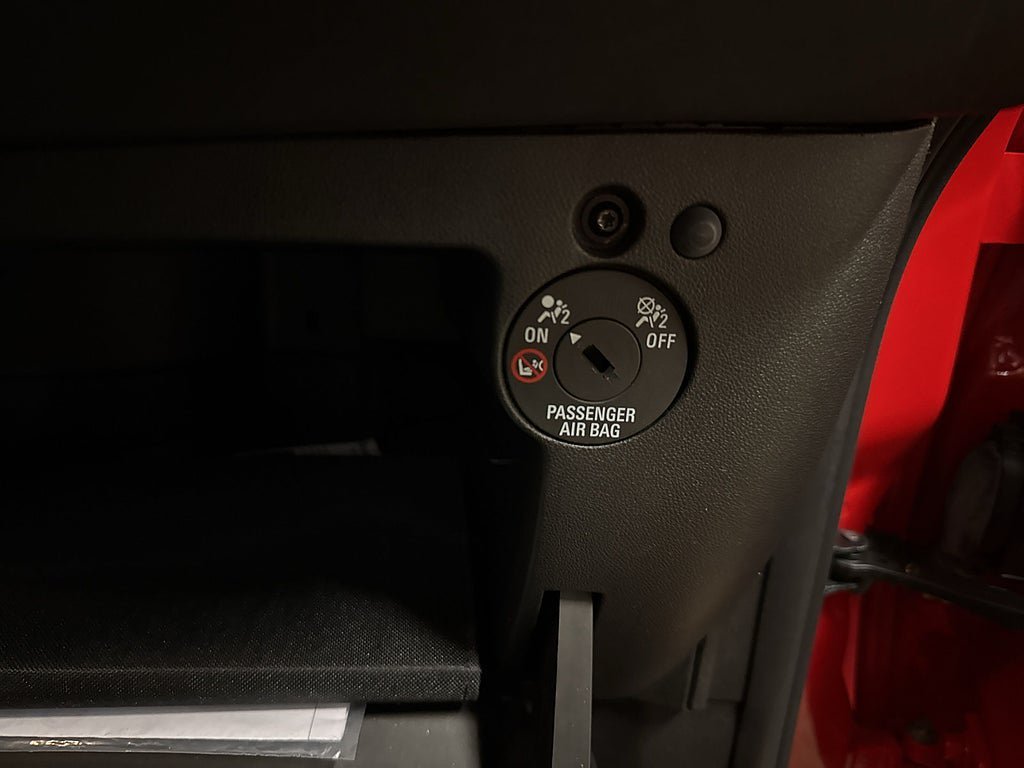 Vehicle Image 25