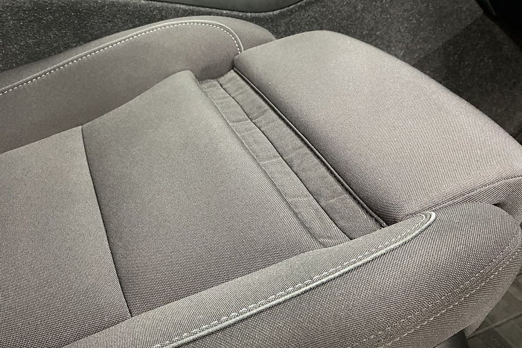 Vehicle Image 23
