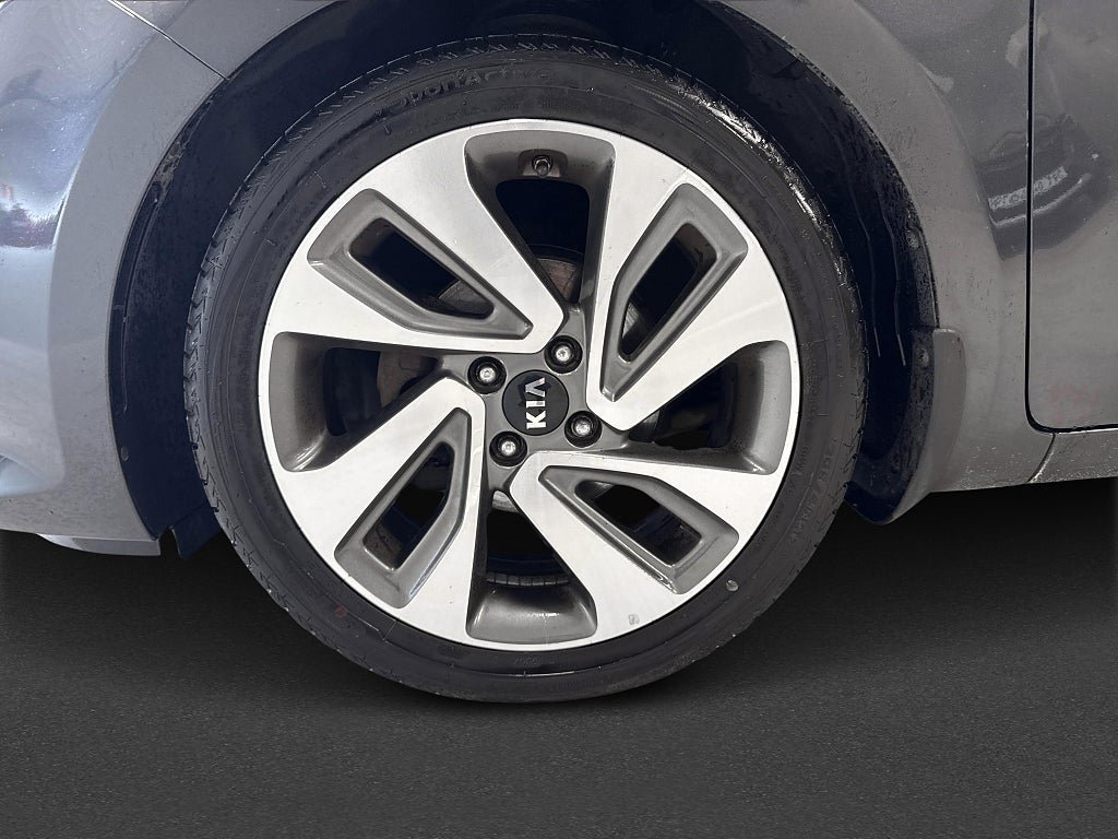 Vehicle Image 15