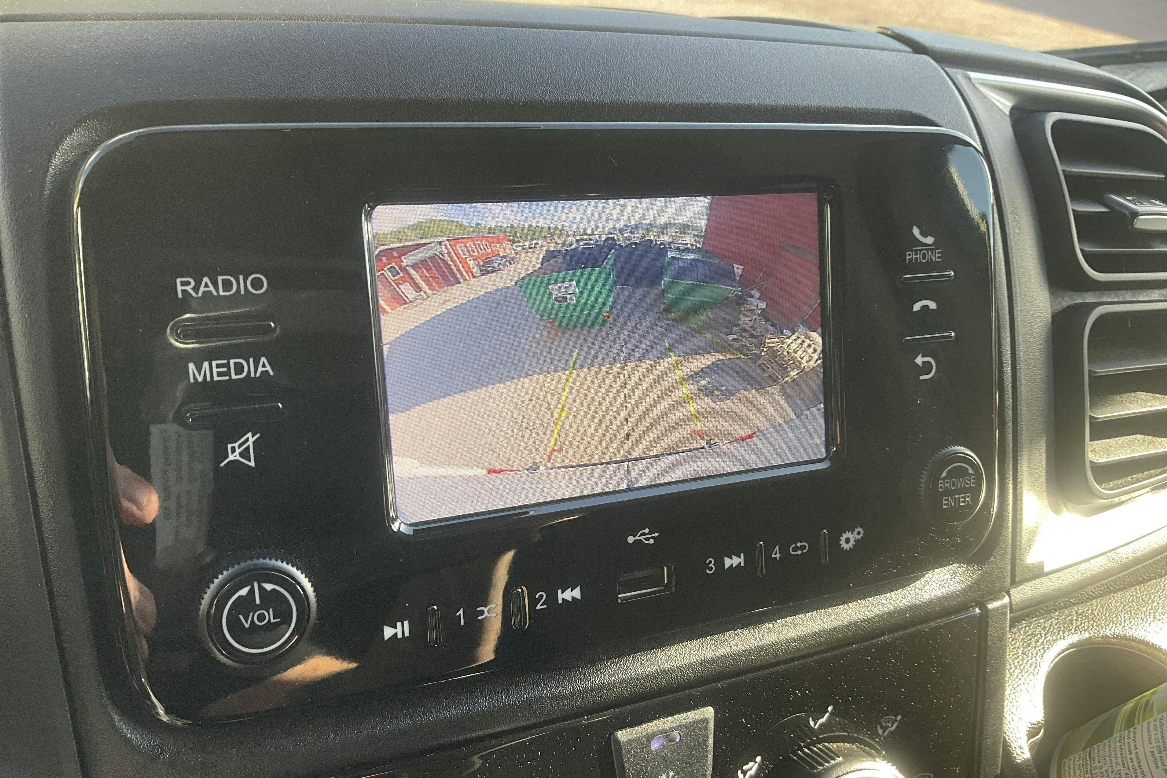 Vehicle Image 13