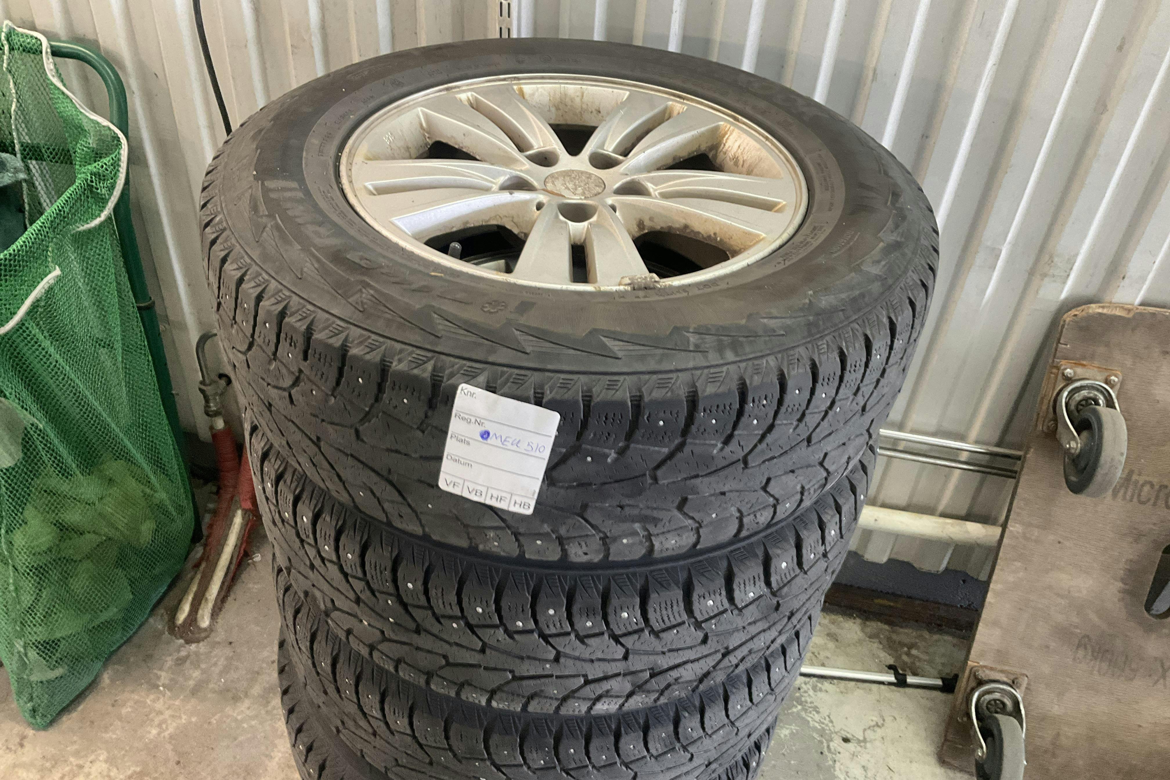 Vehicle Image 11