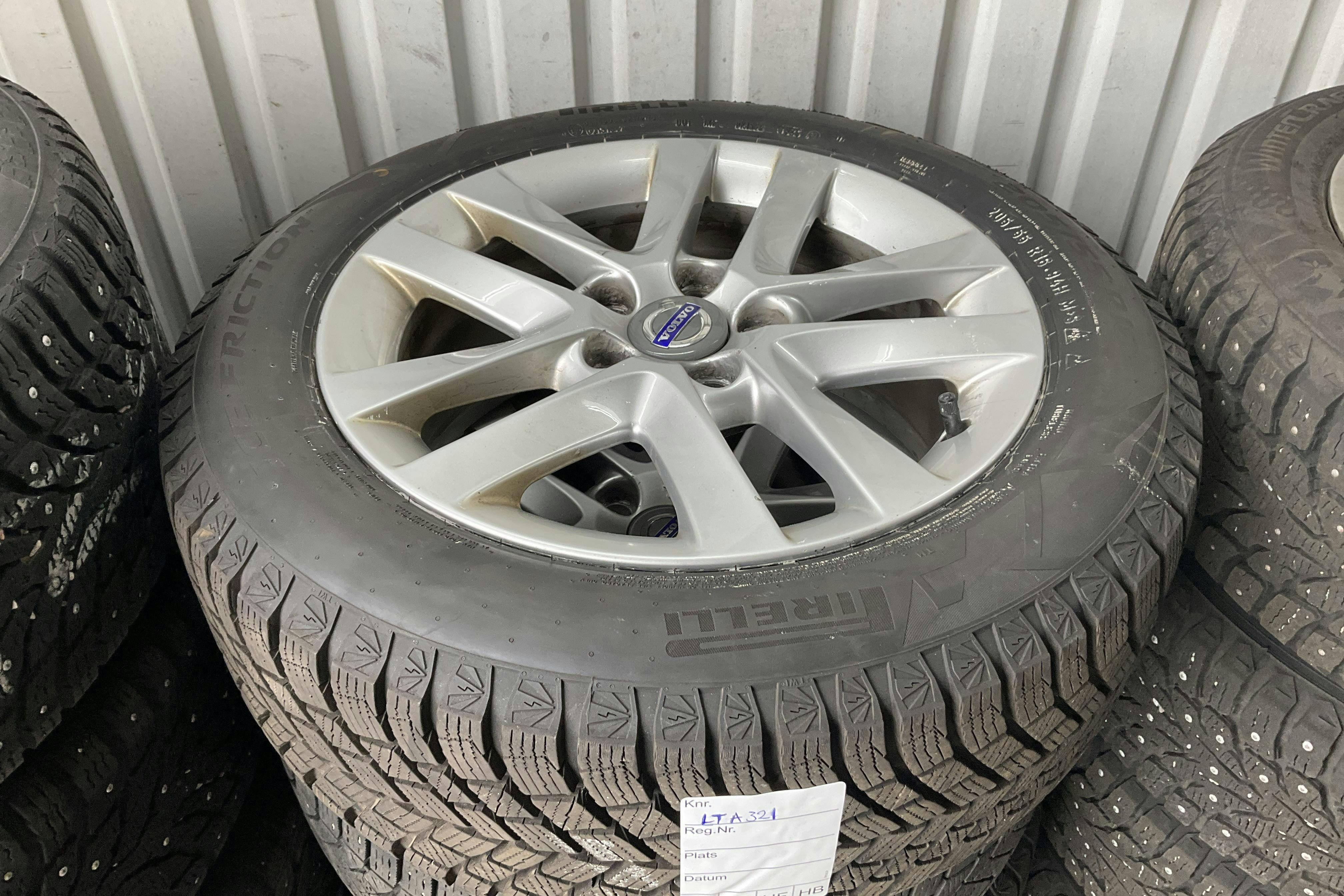 Vehicle Image 11