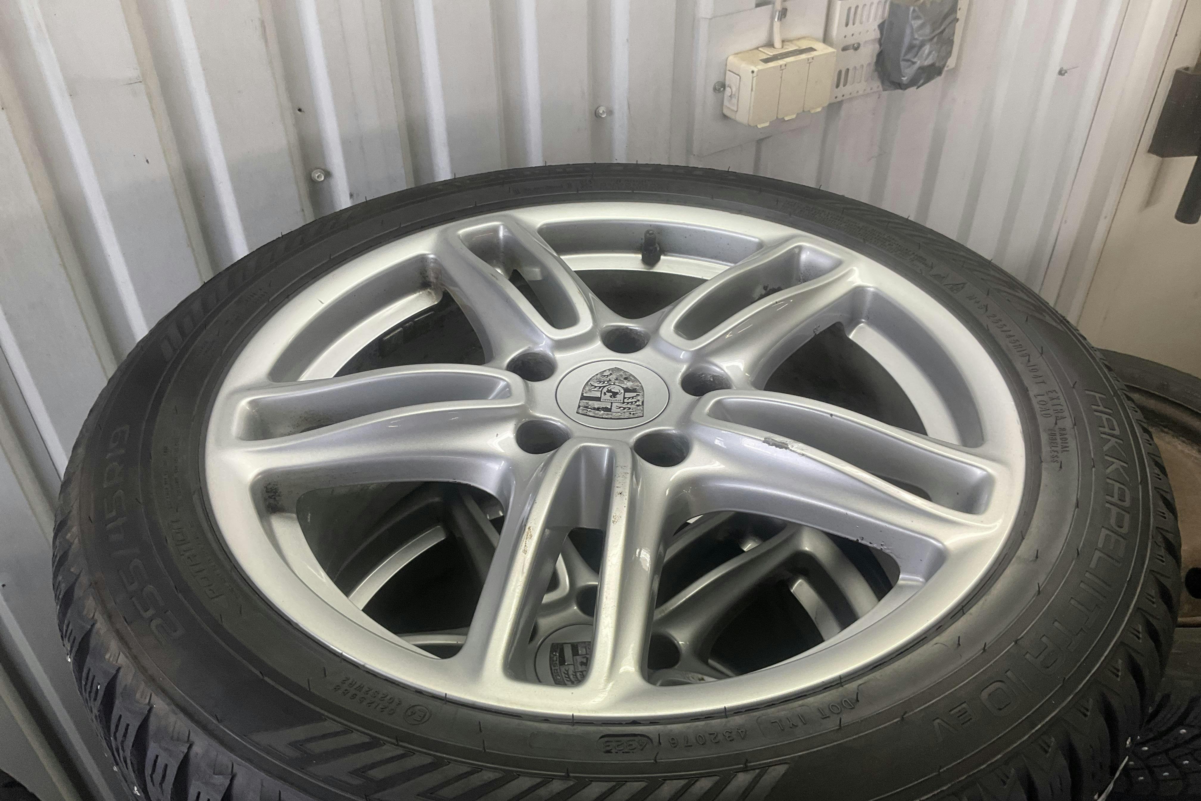 Vehicle Image 13
