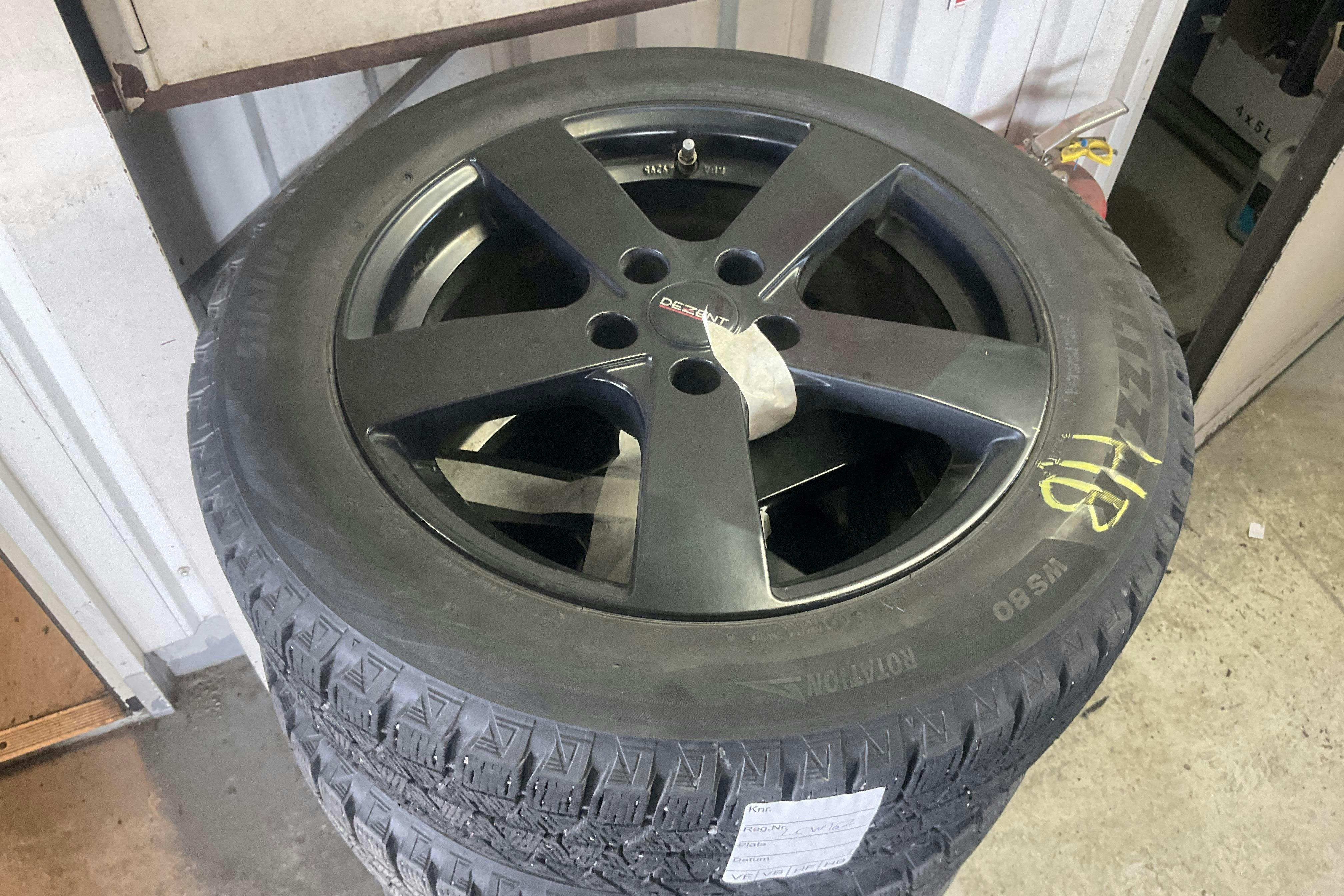 Vehicle Image 13