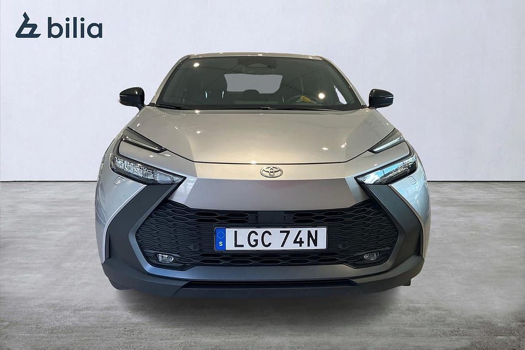 Vehicle Image 6
