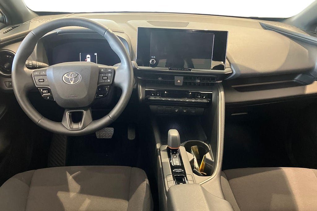 Vehicle Image 9