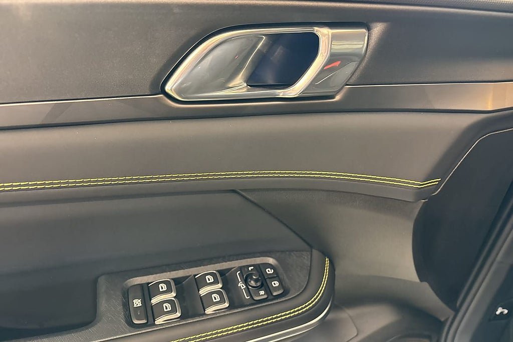 Vehicle Image 20
