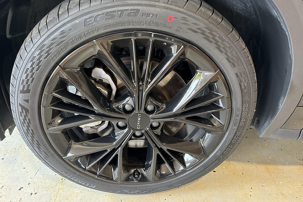 Vehicle Image 24