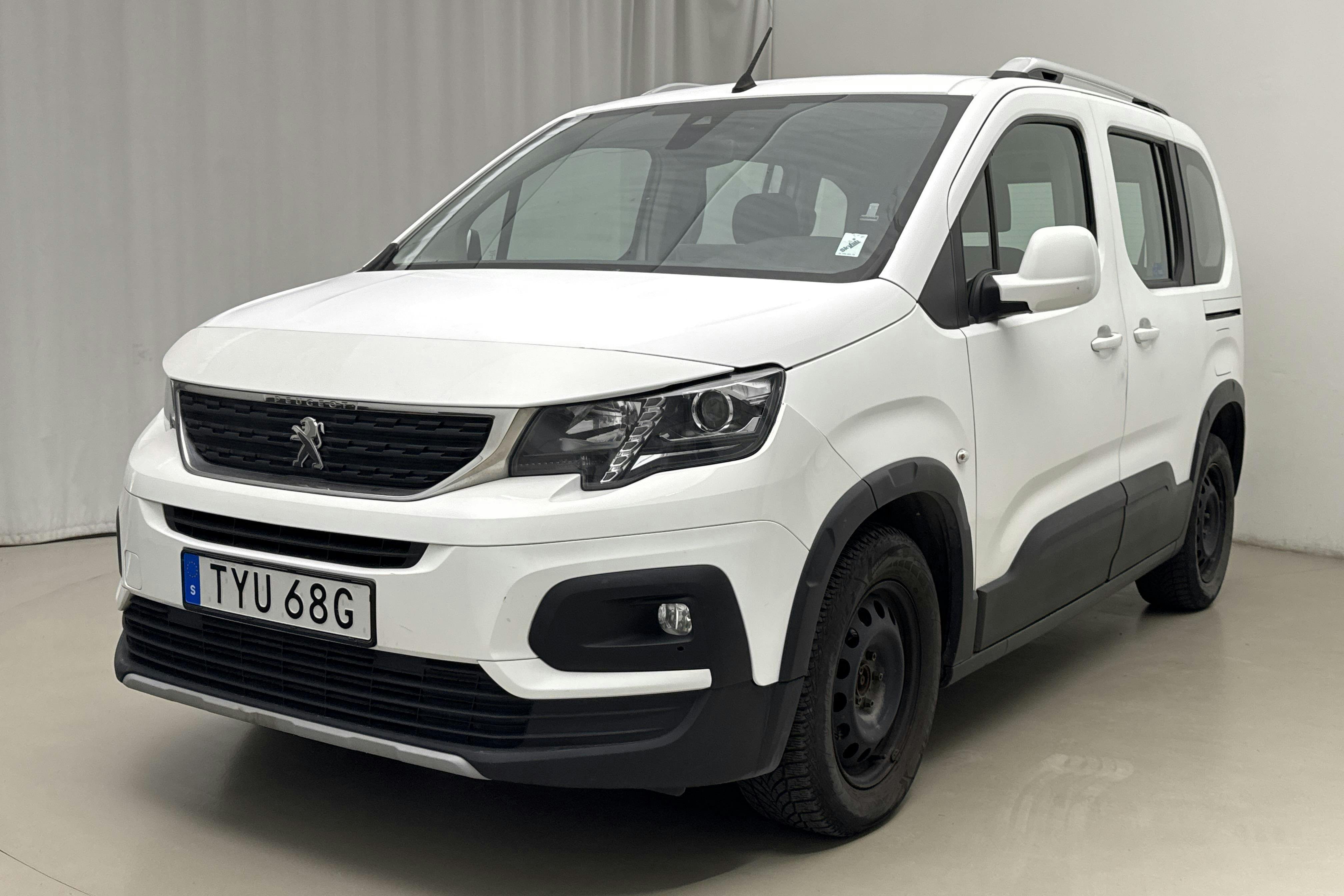 Vehicle Image 1