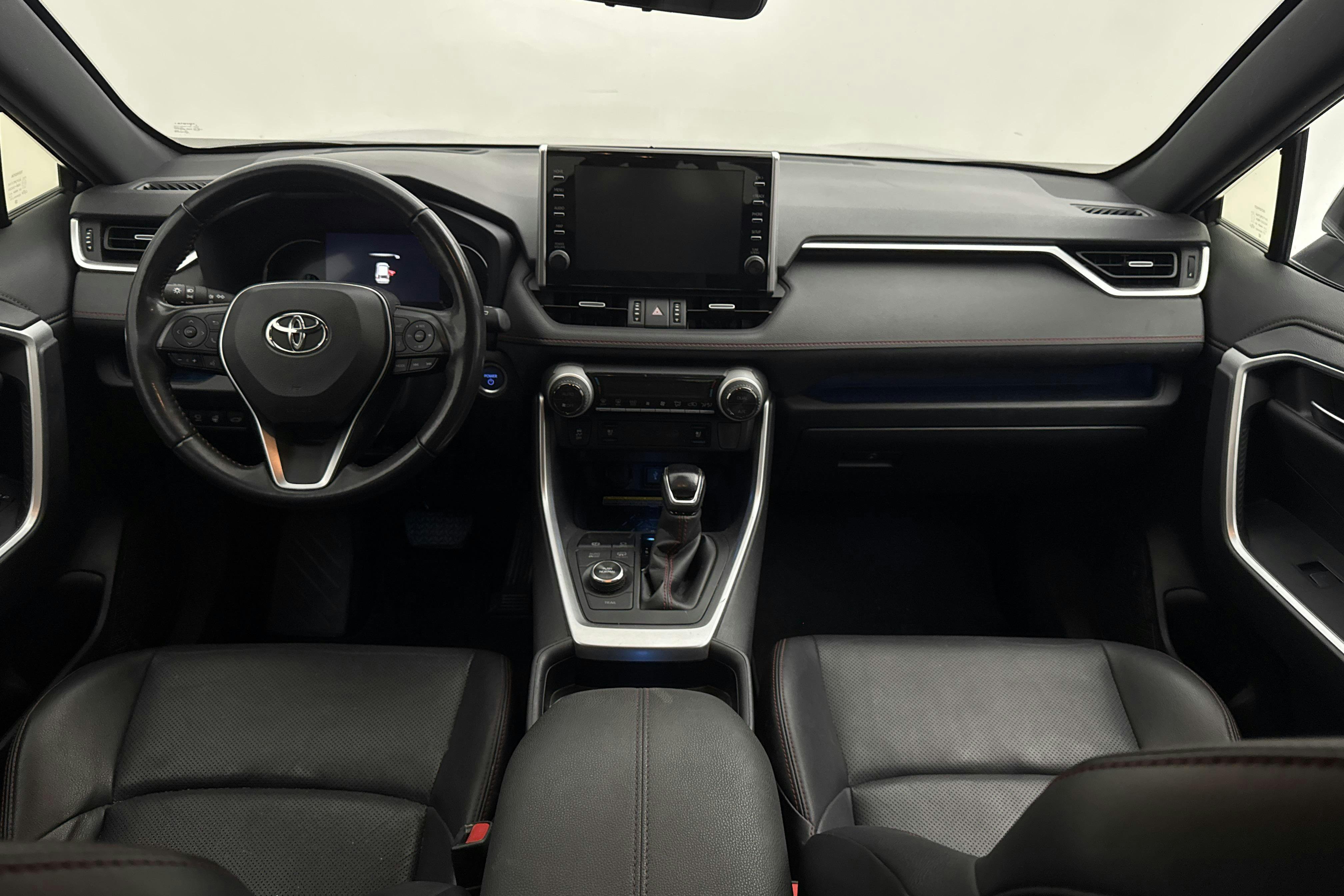 Vehicle Image 6