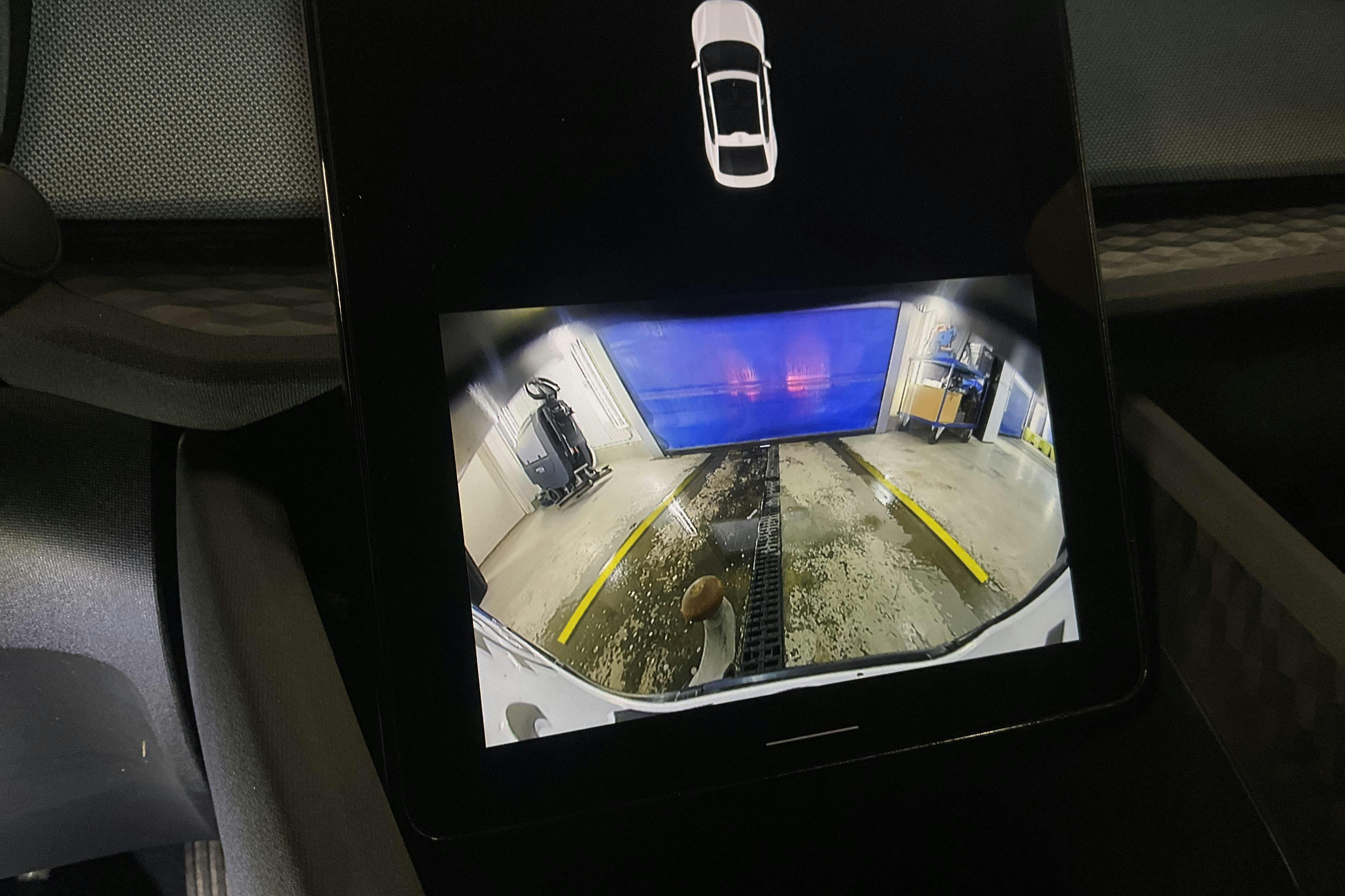 Vehicle Image 14