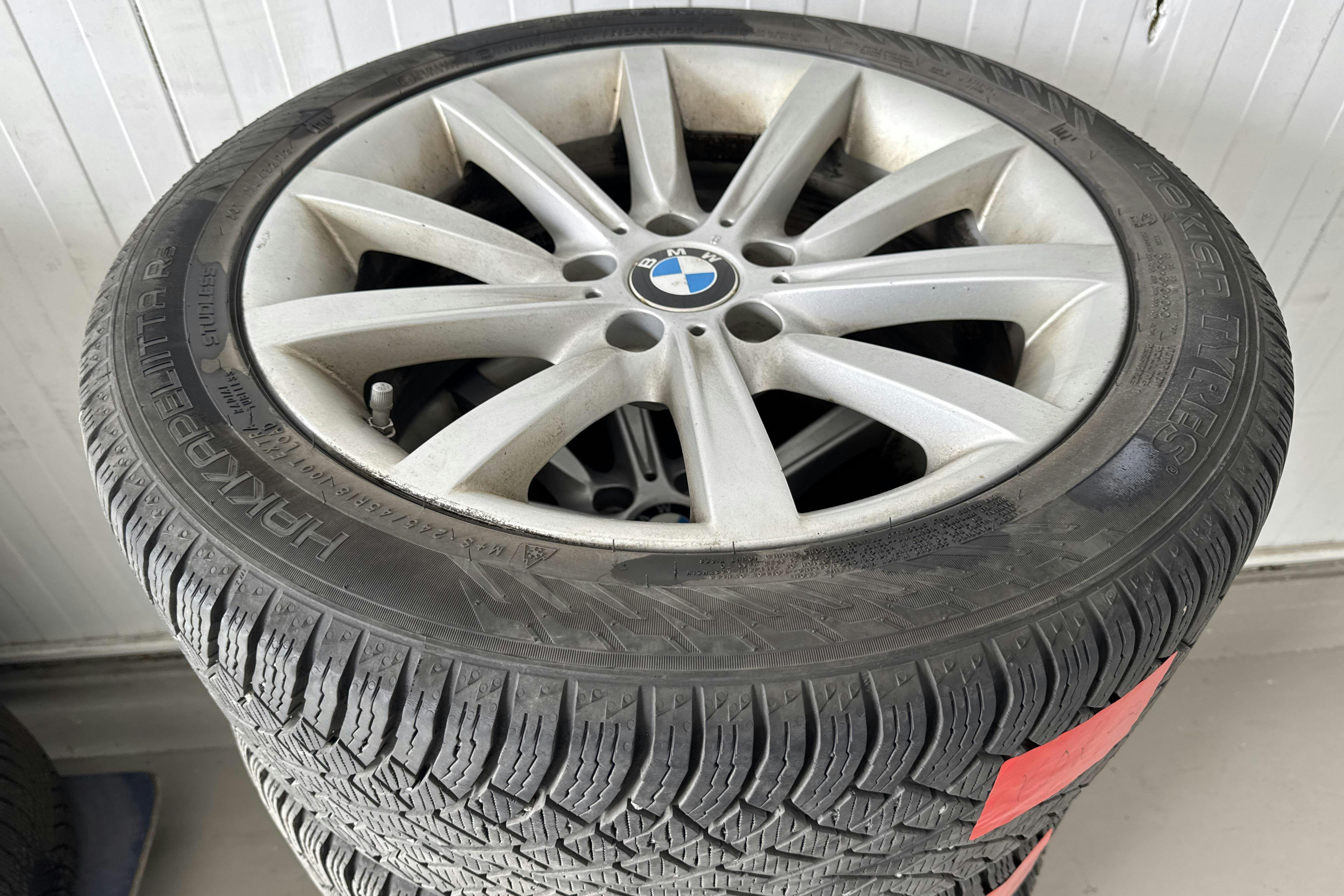 Vehicle Image 21