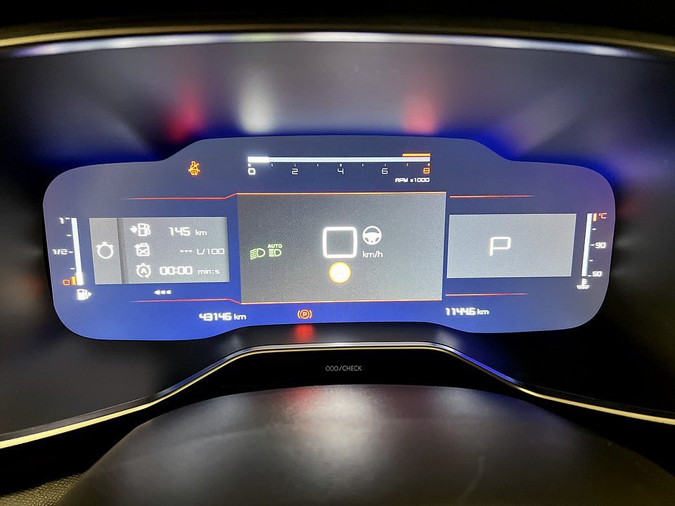 Vehicle Image 8