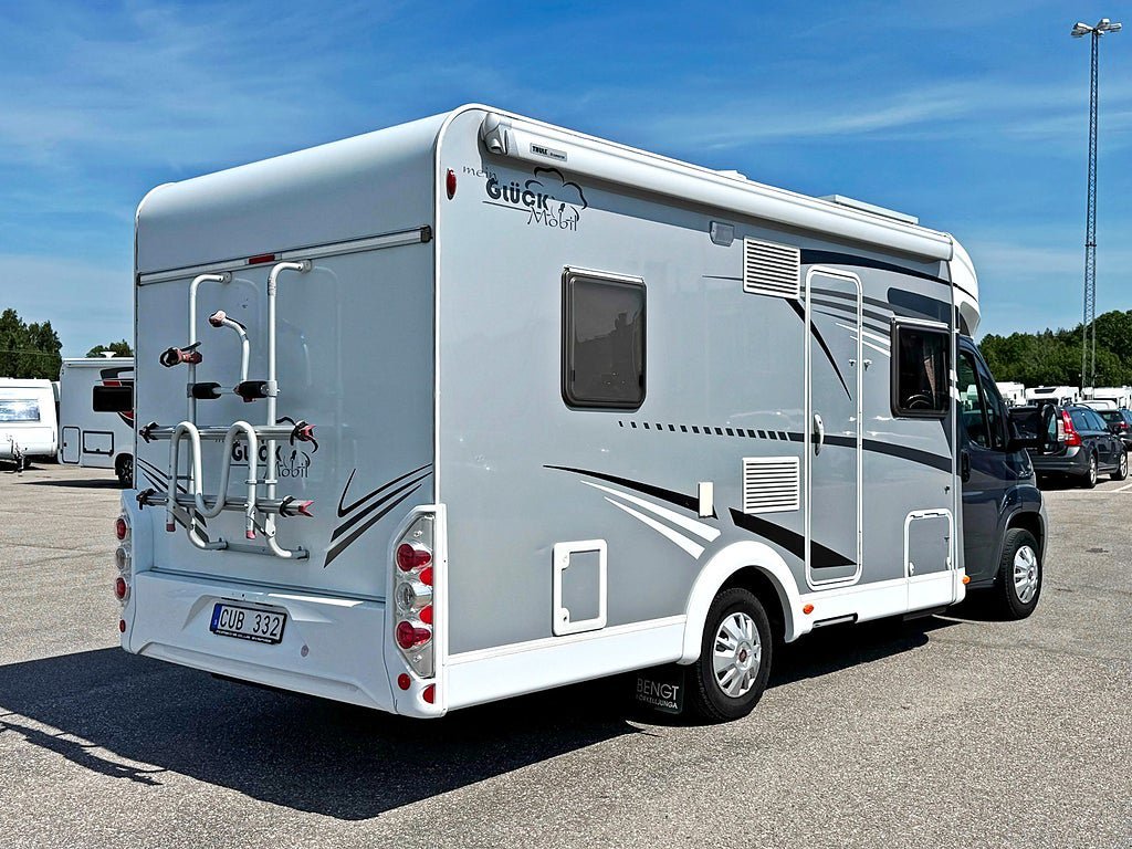 Vehicle Image 17