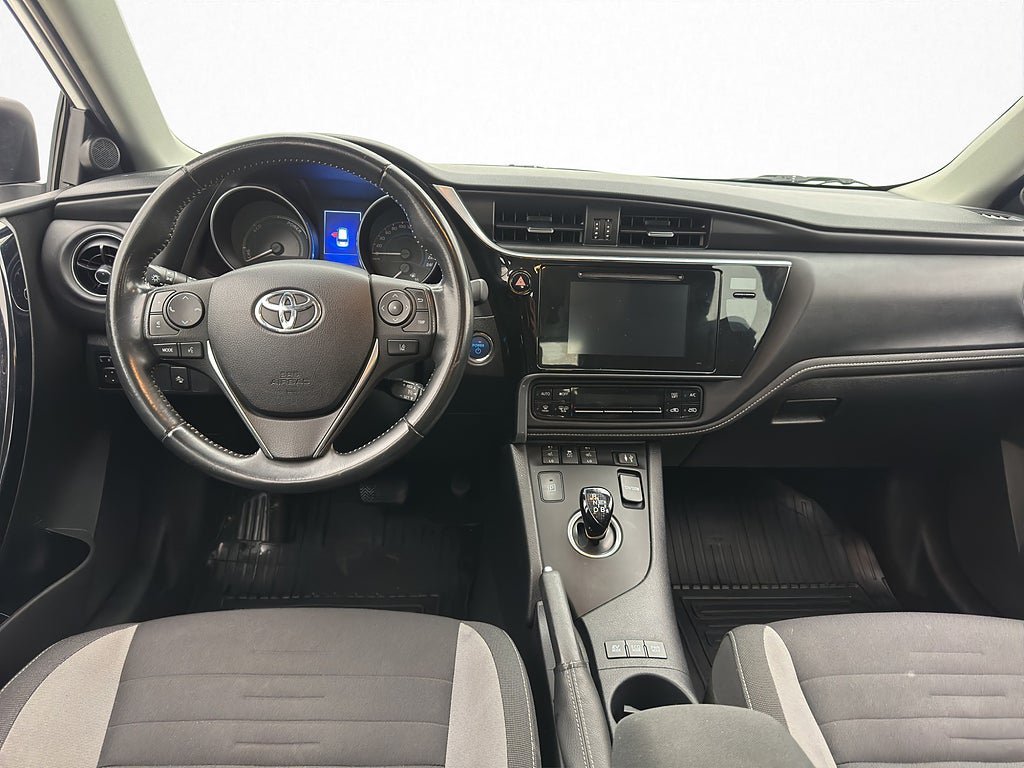 Vehicle Image 12