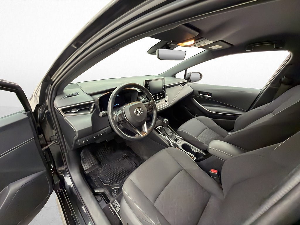 Vehicle Image 10