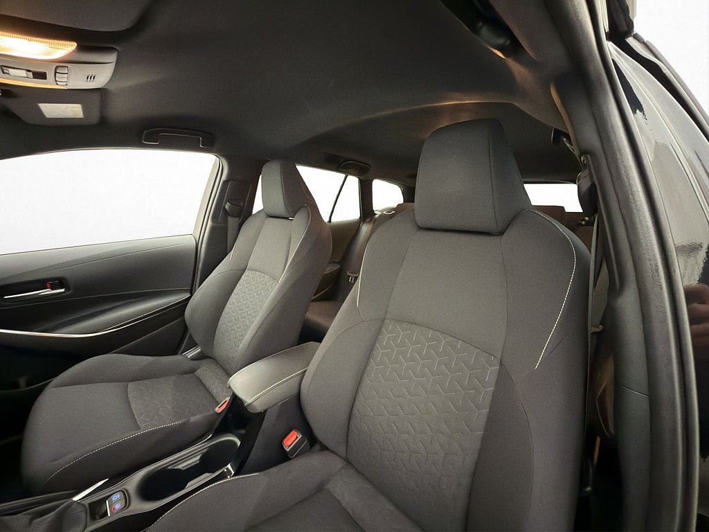 Vehicle Image 11