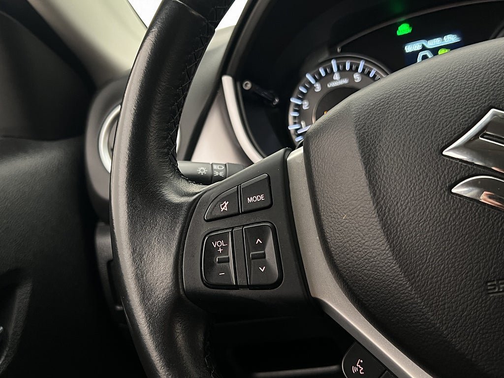 Vehicle Image 13