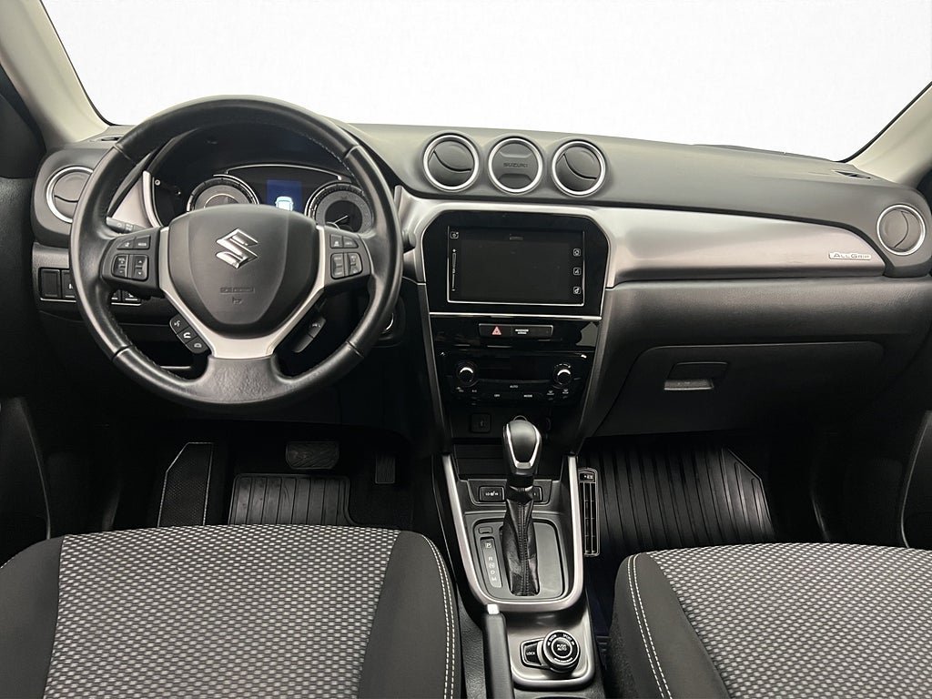 Vehicle Image 15